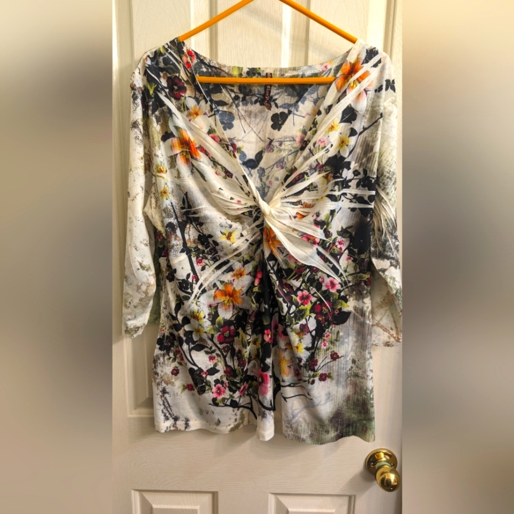 XL Sienna Rose Pretty Flower Blouse